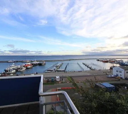 Im Hang Direkt Am Hafen, 6 Betten, 175m2 Appartamento