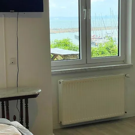 Im Hang Direkt Am Hafen, 6 Betten, 175m2 Appartamento