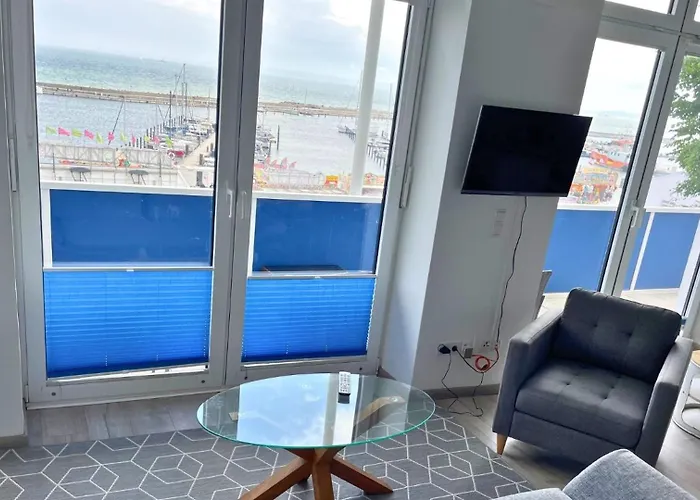 Im Hang Direkt Am Hafen, 6 Betten, 175m2 Lejlighed *
